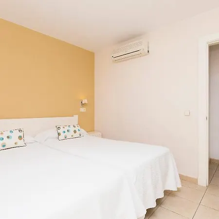 Livvo Apartment